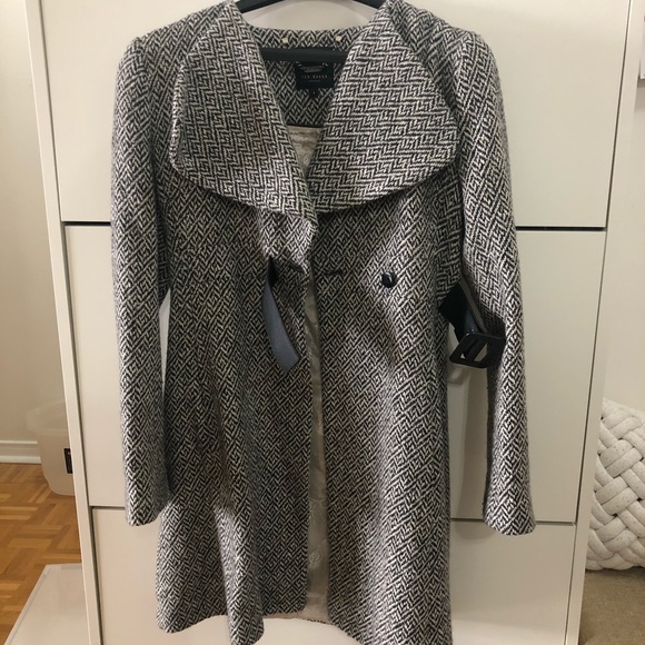 Ted Baker herringbone Coat size 1 Xs/Small - Picture 3 of 7